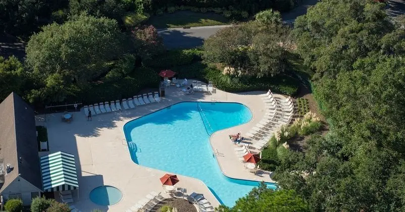 1623 Port Villa at The Sea Pines Resort - Havuz