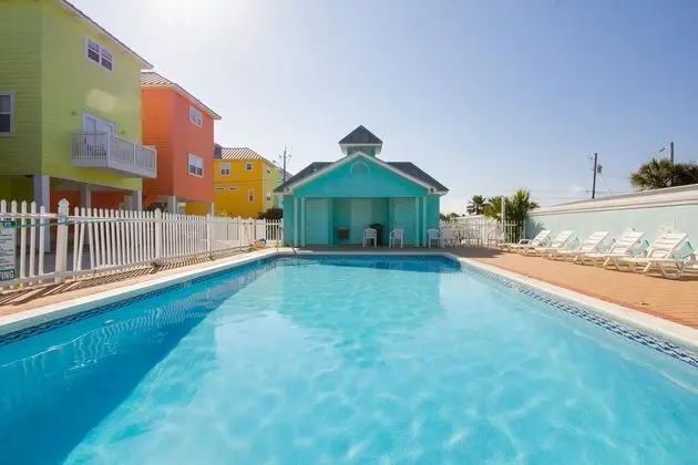 16328 Front Beach Rd Summertowne - Havuz