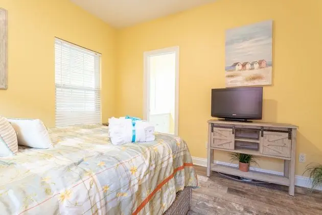 16328 Front Beach Rd Summertowne - Oda