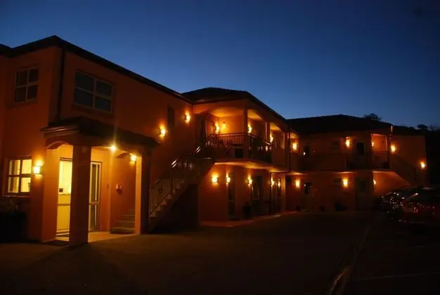 166 MAJESTIC COURT MOTEL