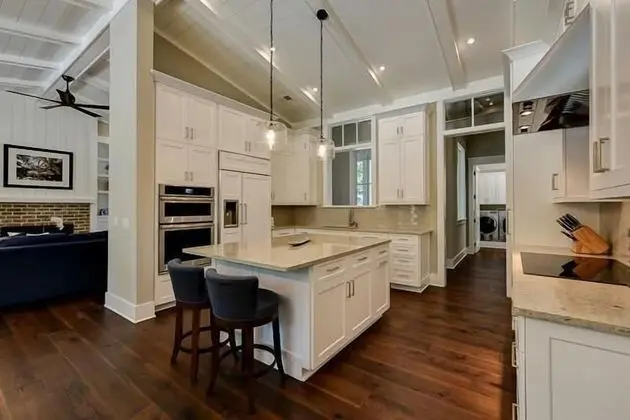 18 Baynard Cove at The Sea Pines Resort - Mutfak