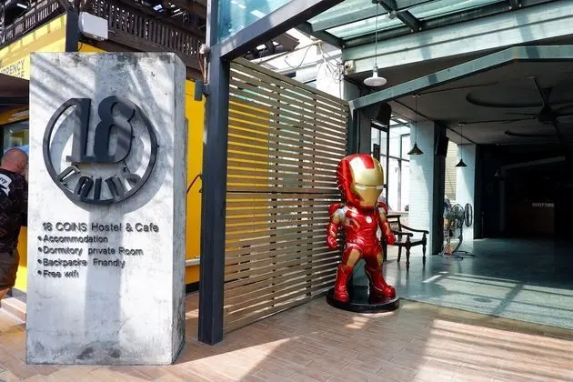 18 Coins Budget Hotel