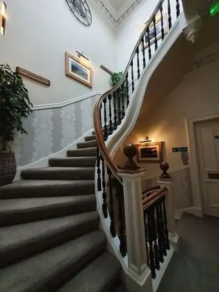 18 Craigmillar Park Guest House - Lobi