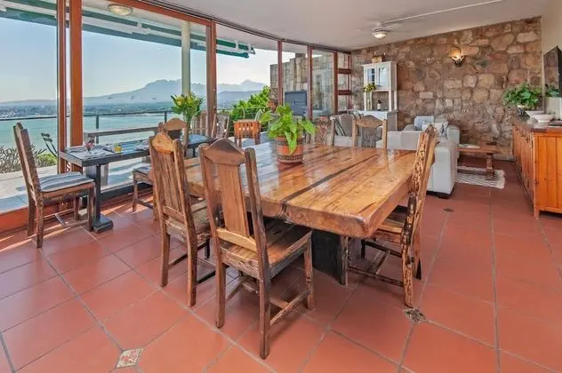 18 on Kloof Bed and Breakfast - Yerinde Yemek