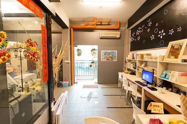 18 Private Hall