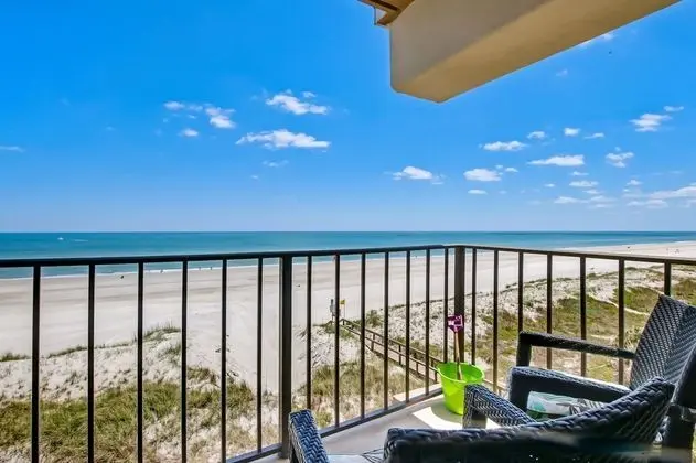 180 Degree Ocean Views Sunrise Sensation