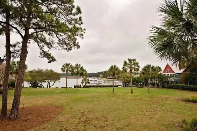 1805 Bluff Villa at The Sea Pines Resort