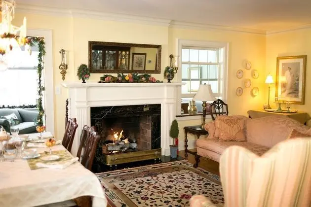 1810 Emerson House Bed & Breakfast - Adults Only - İç Mekan