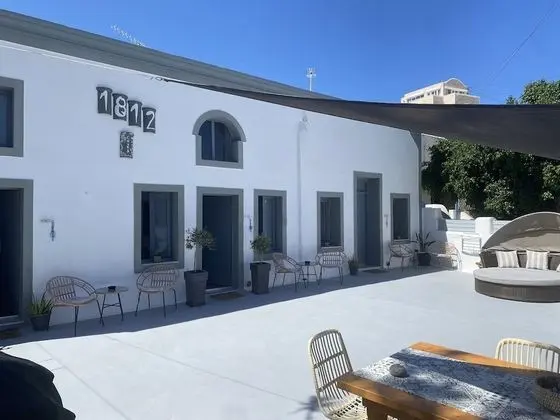 1812 Caves 'n Mansion