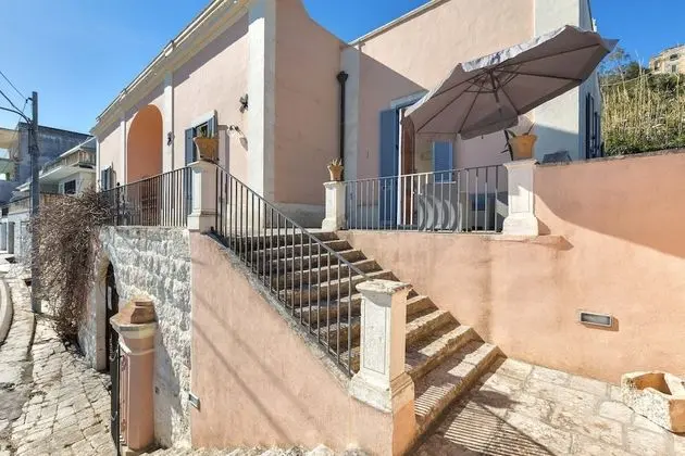 1893 Villa Martella