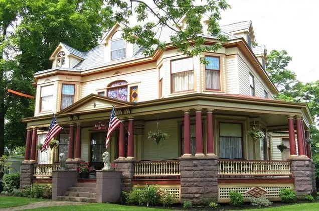 1897 Beekman House