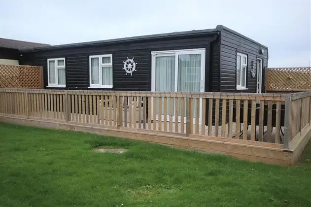 18A Medmerry Park 2 Bedroom Chalet