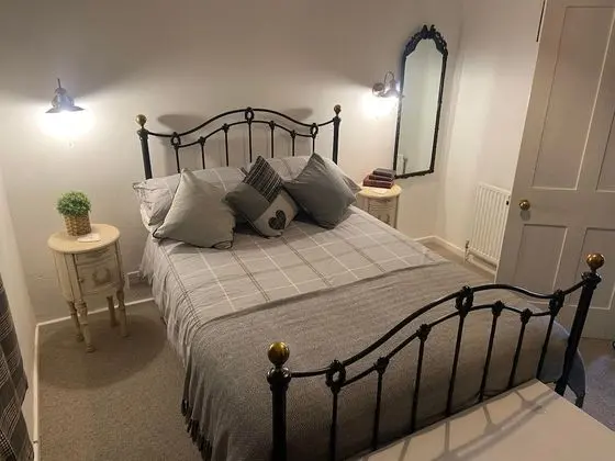 18th Century Cottage in Snitterfield Stratford