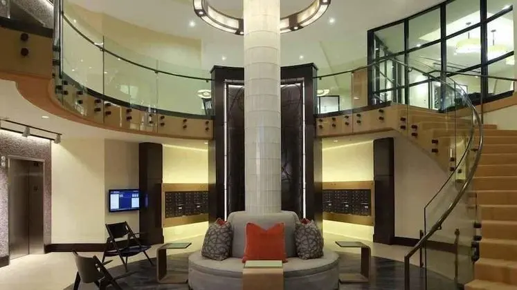 1919 Clarendon by Executive Apartments - Lobi