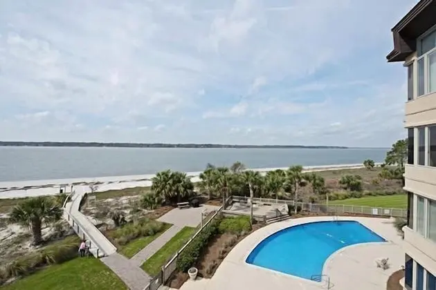 1919 South Beach Club at The Sea Pines Resort