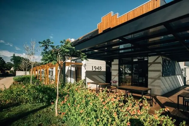 1948 Hotelaria Eireli