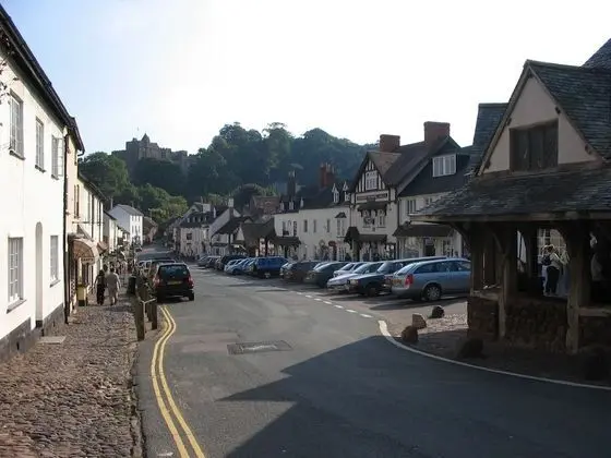 1A High Street, Dunster