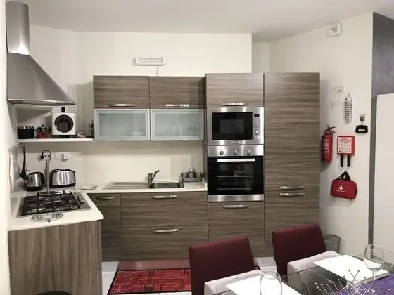 1a Sea View 2 Bed Apartment Close to Beach - Mutfak