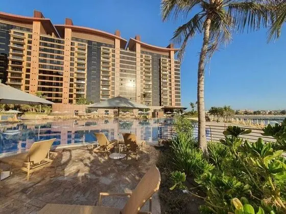 1B-Tiara Aquamarine-G05 by bnbme homes