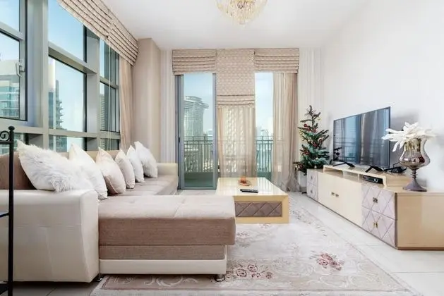 1BR Apt Top Floor Burj Sea Views Downtown