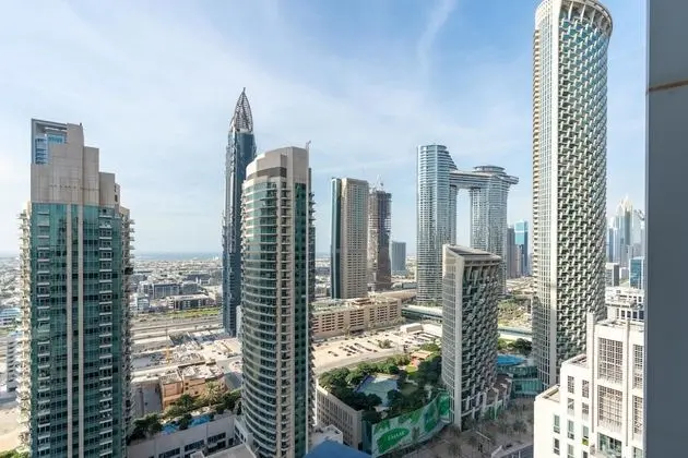 1BR Apt Top Floor Burj Sea Views Downtown