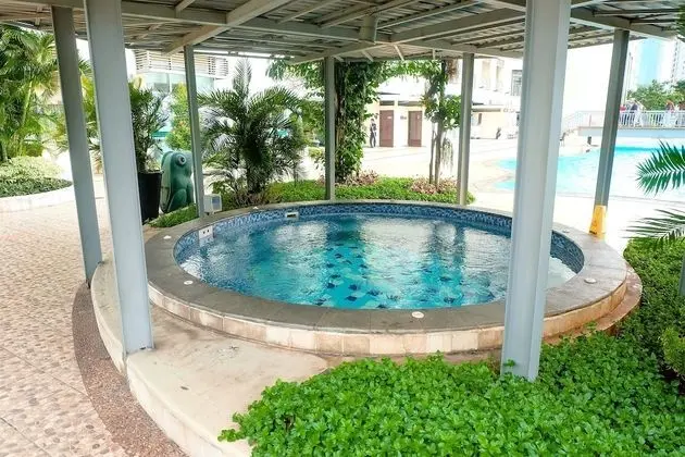 1BR City View Apartment at Cosmo Mansion - Öne Çıkan Resim