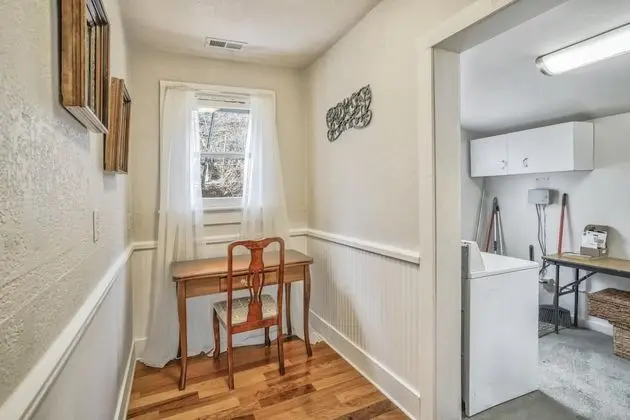 1BR Quiet Neighborhood Nearby Parks