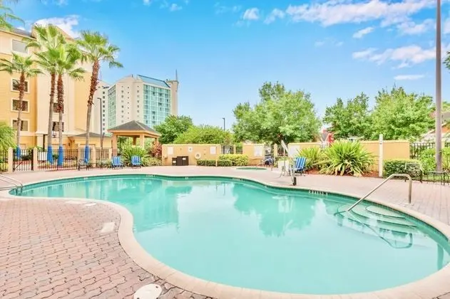 1BR With Two Queen Beds - Near Disney