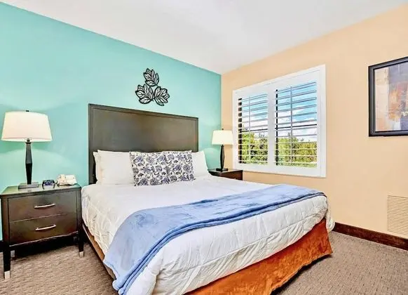 1BR w King bed - Shared Pool and Arcade Room