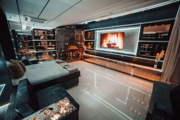 1Million Suites