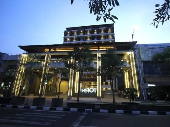 THE 1O1 Yogyakarta Tugu