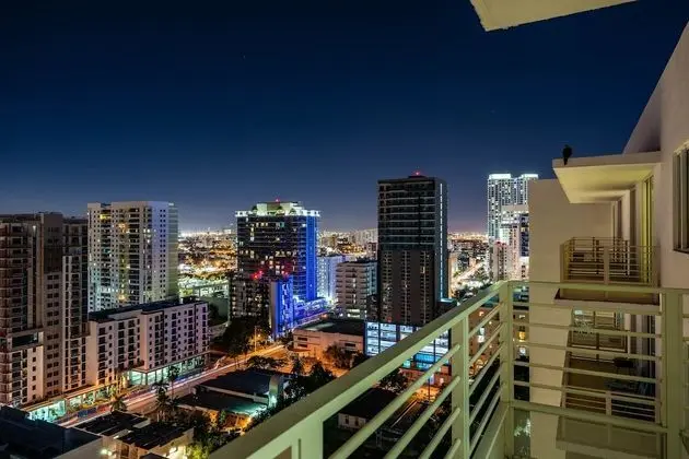 1st Brickell Boutique Residences by Nomad Guru - Öne Çıkan Resim