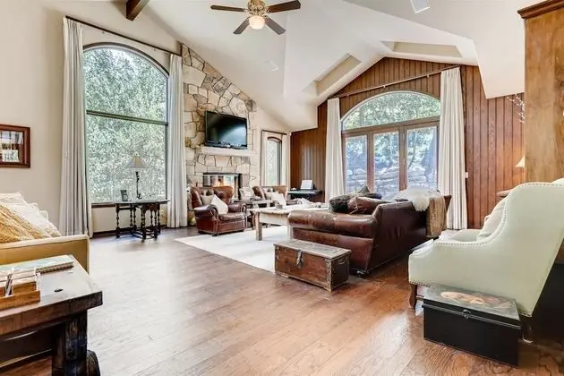 2-2122 Vermont Road - Oda Düzeni