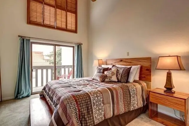 2-225 Eagle Dr Unit 8B Summer Only - Oda