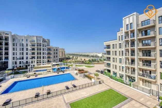 2 B/R Apt 425 Hayat Boulevard Townsquare