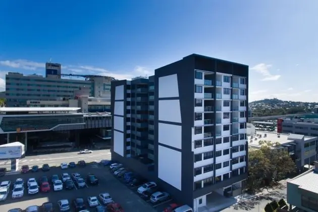 2 BD 2 Bath Seconds From Rna, Rbwh, Valley - Dış Mekan