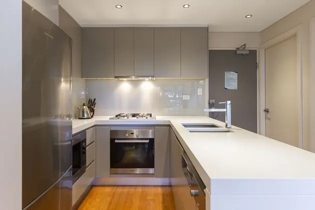 2 Bdrm North Sydney with harbour views - Mutfak