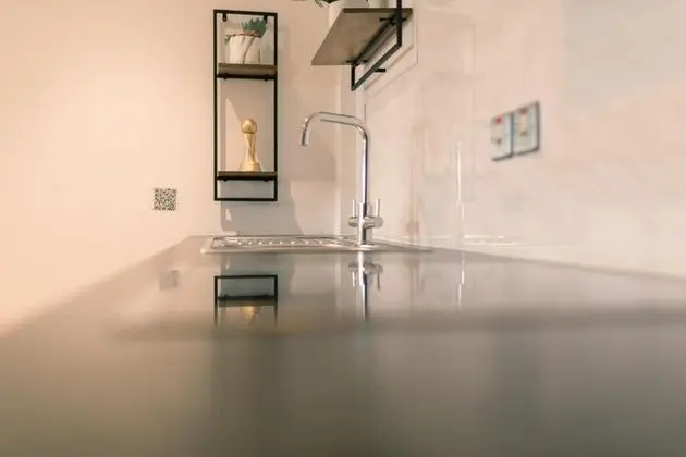 2 bed 2 bath apartment in City Centre - Mutfak