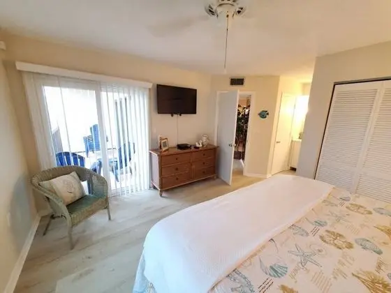2 Bed, 2 Bath, Upgraded, Ocean & Pool View - Ocean Village Club O25 - Oda