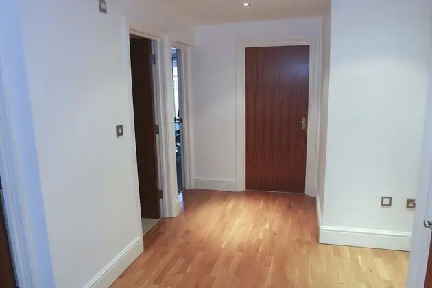 2 Bed Apt in Chorleywood Near Station - İç Mekan