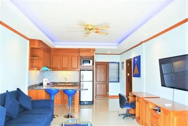 2 bed Condo Baan Suan Lalana