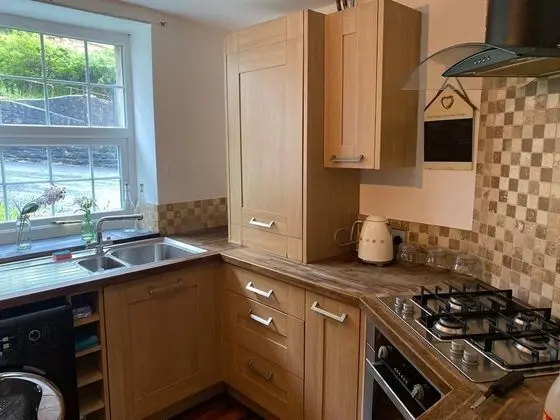 2-bed Cottage in in Welsh Valley Nr Swansea - Mutfak