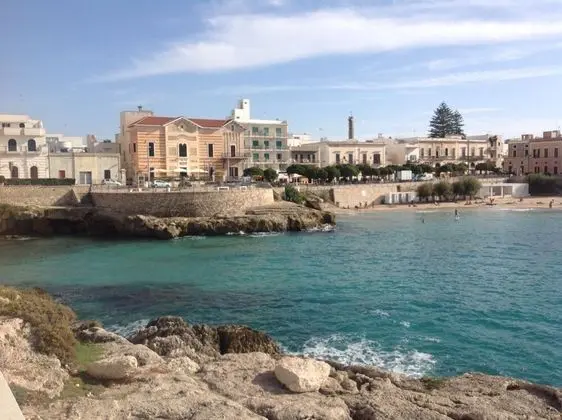 2 bed Hilltop House With Panoramic Views of Puglia