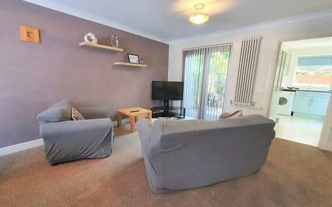 2-bed House in Sittingbourne, DW Lettings 1FW - Oda Düzeni