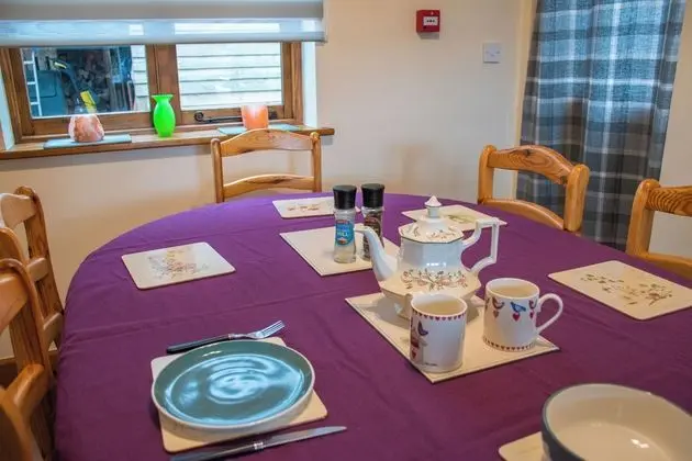 2-bed Lodge With Direct Access to the Tarka Trail - Yerinde Yemek