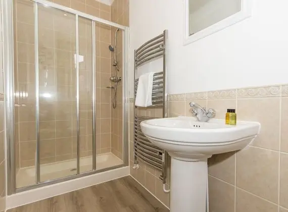 2 Bed- Nelson by Pureserviced - Banyo Tipleri