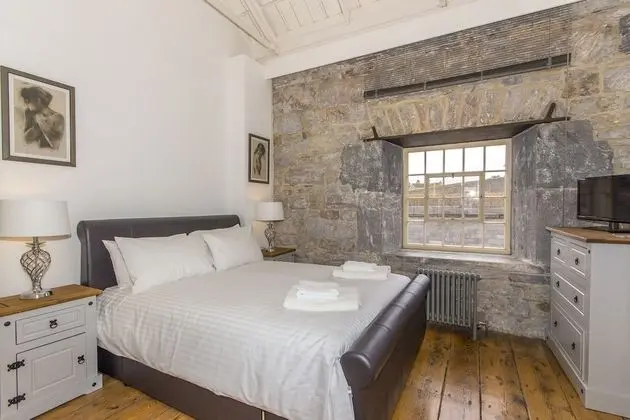 2 Bed- Pureserviced Royal William Yard - Oda