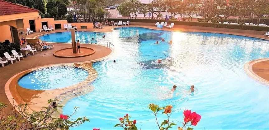 2 bed sea View - Jomtien Beach - Havuz