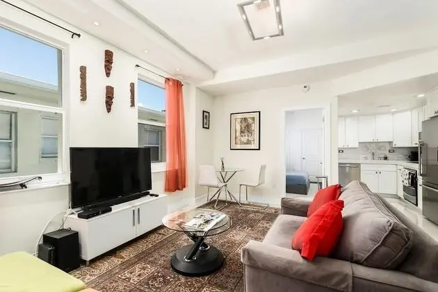 2 bedroom 2 bath apt in South Beach - Öne Çıkan Resim