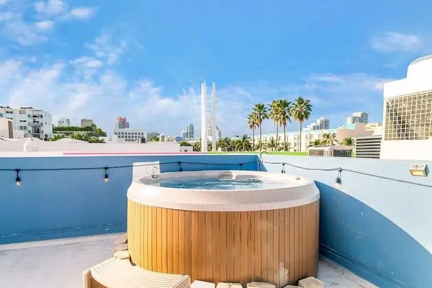 2 Bedroom 2 Bath Loft with Private Rooftop & Hot Tub - Havuz